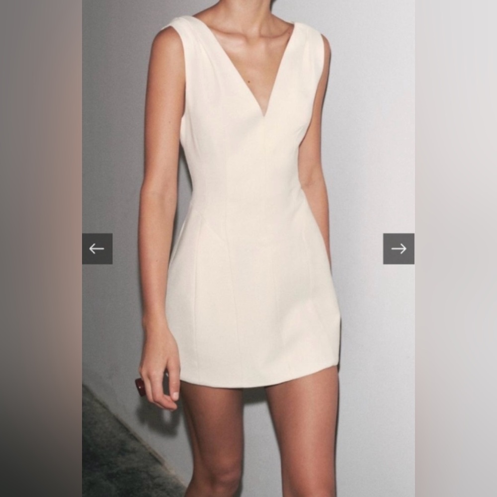 Voluminous Short Dress ZW Collection